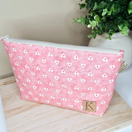 Tiny hearts zipper pouch